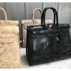 Haute qualité professionnel personnalisé grandeur <span class=keywords><strong>nature</strong></span> marbre sac de sculpture à la main Sculpture pierre sac à main Statue à vendre - Product Image 4
