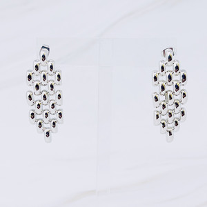 Pendientes de Cadena con Encanto de Chica Urbana - Product Image 5