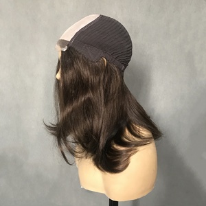Silicone souple antidérapant de couleur naturelle en haut entièrement fait à la main avec <span class=keywords><strong>prothèse</strong></span> médicale sans colle perruque cheveux humains pour l'<span class=keywords><strong>alopécie</strong></span> des femmes - Product Image 4