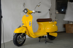 Nuovo Scooter Elettrico Professionale Creativo 2000W 60V 20AH/40AH Impermeabile, Velocità Massima 45km/h, Certificato EEC/COC - Product Image 2