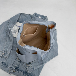 Sac bandoulière unique et essentiel pour le quotidien, sac fourre-tout mignon et tendance pour femmes, sac à main multi-poches pour les trajets quotidiens pour filles, nouveau design - Product Image 4