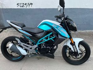 Motocyclette Springwind NK150 avec un cylindre unique de 150 cm³, fournie directement par le fabricant et disponible à l'exportation. - Product Image 4