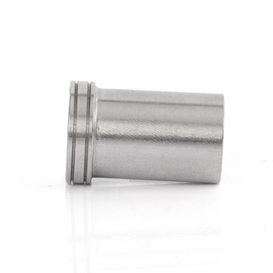 Douille d'étanchéité de précision à bride en acier inoxydable CNC avec double rainures, surface polie, montage par pressage - Product Image 3