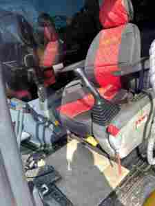 Excavatrice sur chenilles d'occasion haute performance Komatsu PC120 Japon Composants de pompe à moteur à noyau de machines de terrassement durables - Product Image 5