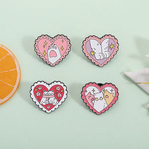 卡通猫爪心珐琅别针可爱小猫动物爪脚印胸针翻领徽章饰品礼品朋友批发 - Product Image 2