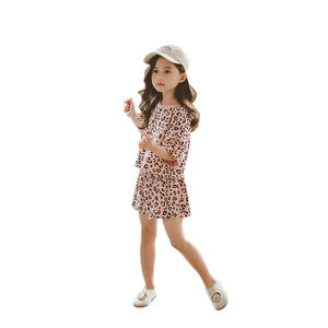 Nouveaux produits à la recherche de distributeurs, t-shirt au design élégant, vêtements pour enfants à la mode, vêtements pour bébés, ensemble pour filles à imprimé léopard - Product Image 1