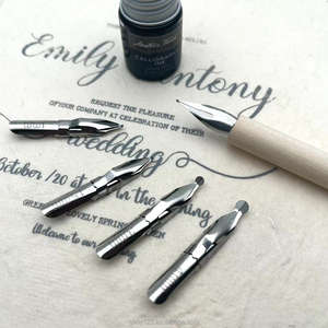 Stylo à plume tibétain à pointe ronde pour dessin animé, caricature, écriture et correction - Product Image 3