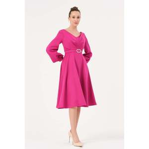 Robe de soirée élégante pour femmes DANS, couleur fuchsia unie, décontractée, tendance pour l'été et le printemps, disponible en tailles 38-42 - Product Image 1
