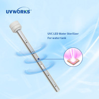 Stérilisateur UVWORKS à LED UVC de type tige ultra longue et personnalisable, désinfection à large portée pour réservoirs d'eau industriels de 200 à 1000 L