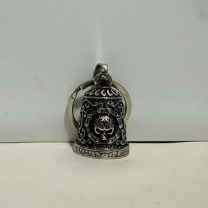 Porte-clés en acier inoxydable gravé, style vintage, avec clochette de moto, personnalisé pour Harley, pour le commerce extérieur - Product Image 1