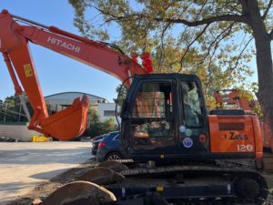 รถขุดตีนตะขาบฮิตาชิ ZX120 ของแท้จากญี่ปุ่น ขนาด 12 ตัน รุ่นปี 2023 กำลัง 66 กิโลวัตต์ บุ้งกี๋ขนาด 0.52 เมตร พร้อมมอเตอร์ PLC - Product Image 4
