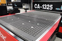 Machine de routeur CNC 3 axes Camel 1325 avec haute précision à bas prix
