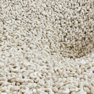 Anacardos de fábrica directos W180 W320 W450, anacardos blancos Viet Nam Santigo Ltd con embalaje personalizado - Product Image 1