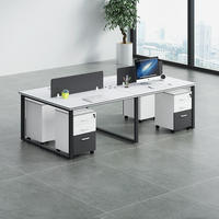 Panneau de fibres de densité moyenne Bureau d'ordinateur en bois léger élégamment conçu pour les postes de travail des employés