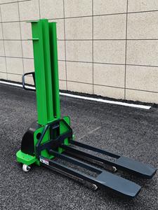 Apilador autoelevador semieléctrico marca Everlift 0,5 toneladas 1,0 toneladas capacidad 0,8 m-1,3 m altura de elevación Manual y transpaleta eléctrica - Product Image 2