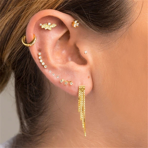 ROXI Pendientes de Plata de Ley S925 con Tres Circonitas de 16G, Chapados en Oro de 18K, Joyería Corporal para Cartílago Perforado - Product Image 5