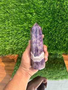Torre de cristal de amatista Chevron Natural Vintage estilo Feng Shui tradicional para la intuición Alineación de Chakra de la paz interior mejorada - Product Image 3