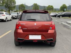 2013铃木雨燕1.5L自动标准版二手车 - Product Image 6