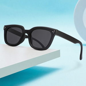 Gafas de sol para niños, rectangulares, con montura completa, protección solar UV400, unisex, 23054 - Product Image 1