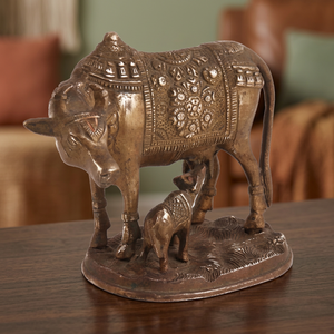 Estatua Decorativa de Metal Hecha a Mano, de Bronce Indio Antiguo, con Diseño de Vaca y Ternero, para Decoración del Hogar - Product Image 2