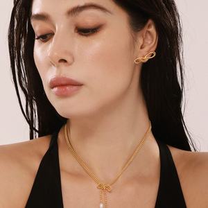 Joyería Elegante y Delicada de Perlas de Agua Dulce, Diseño Geométrico de Líneas Multicapa, Joyería de Acero Inoxidable - Product Image 2