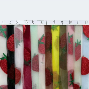 Venta al por mayor 100% poliéster tul tela suave dulce fresa impreso malla para niña Vestido de punto - Product Image 5