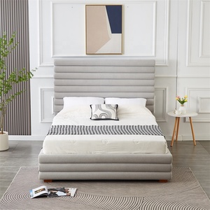 Letto Matrimoniale Moderno in Tessuto di Lino Grigio Lussuoso, Letto Morbido per Camera da Letto King o Queen Size - Product Image 1