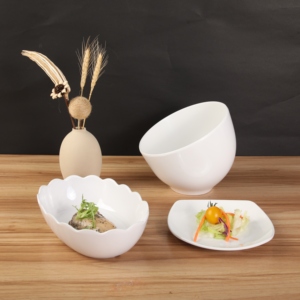 Plato Cuadrado Sólido de Opalware HCMA, Vajilla Blanca de Plástico Meinai, Juego de Vajilla Multiusos Irrompible, Apto para Lavavajillas - Product Image 3