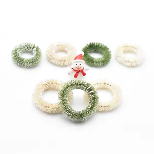 Venta caliente precio de fábrica personalizado Mini coronas de Navidad muestra gratis decoración del hogar coronas de Navidad