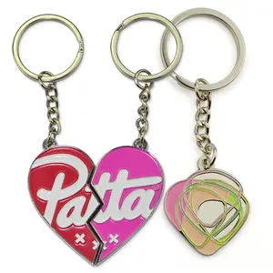 Oem Key chains Manufacturer Metal Keyring Promotional Gift Key Ring Soft Enamel Keychain Supplier