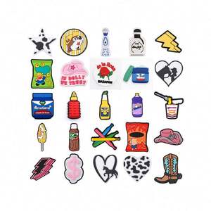 2025 Bling Designer luxe strass sabot chaussure Lechon sabot breloque accessoires pour la décoration de chaussures en gros sabot breloque en vrac - Product Image 1