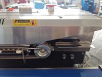 Machine de scellage à bande continue automatique pour sacs en plastique, avec impression de date, KUNBA FRM-980, pour sachets de café à gaz d'azote horizontal