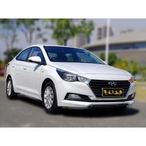 Voiture d'occasion <span class=keywords><strong>Hyundai</strong></span> Verna <span class=keywords><strong>2016</strong></span>, conduite à gauche, berline 4 portes 5 places, essence, intérieur foncé, <span class=keywords><strong>automatique</strong></span>, LHD - Product Image 3