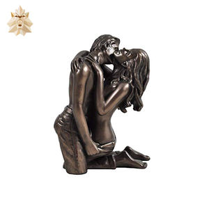 사용자 정의 야외 정원 장식 골동품 황동 청동 실물 크기 섹시한 벌거 벗은 남자 여자 조각 동상 주조 - Product Image 4