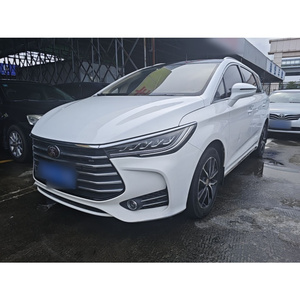 Guazi 2017 BYD Song MAX MPV Voiture d'<span class=keywords><strong>occasion</strong></span> à vendre Essence Traction avant Automatique 7 places Véhicule BYD Fournisseur de flotte de véhicules BYD Fabriqué en février 2018 1.5L - Product Image 1