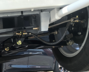 अच्छी गुणवत्ता वाली सड़क कानूनी वयस्क इलेक्ट्रिक मॉके 96 वी 150ah 13 इंच टायर लिथियम बैटरी ईक एल्यूमीनियम बॉडी मिनी मॉक कार के साथ - Product Image 4