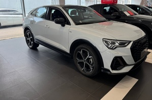 Voiture d'occasion <span class=keywords><strong>Audi</strong></span> <span class=keywords><strong>Q3</strong></span> <span class=keywords><strong>45</strong></span> AWD Sporty Sport Model Fashion Edition Automatique Gauche - Product Image 6