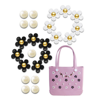 Vente en gros de breloques pour sac de plage personnalisées Accessoires de décoration pour sac de luxe breloques pour sac de plage