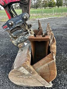 Miniexcavadora Yanmar Vio100 Usada con Certificación CE, 2-4 Toneladas, Fabricada en Japón, Bomba Hidráulica, Motor Yanmar, Martillo Hidráulico - Product Image 6