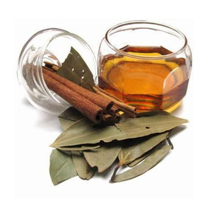 AARNAV GLOBAL EXPORTS Huile Essentielle de Feuille de Cannelle 100% Pure (Modèle AGE-EO-1055) - Raffermissante Hydratante Certifiée GMP Sri Lanka - Product Image 1