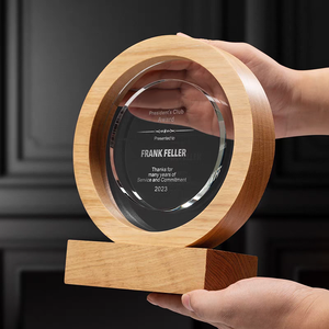Trofeo de cristal marrón de alta calidad, trofeo de madera de cristal artesanal - Product Image 1