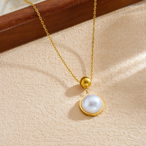 Gold Bead Pendant Necklace With Pearl Bezel Setting Daily Wear Women's Clavicle Chain Minimalist Fashion Jewelry - Product Image 3