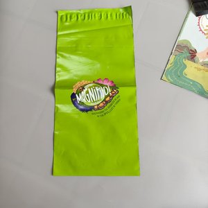 Bolsas <span class=keywords><strong>de</strong></span> Envío <span class=keywords><strong>de</strong></span> Polietileno con Impresión a Color Personalizada y Logotipo para Empaque <span class=keywords><strong>de</strong></span> Ropa, Bolsas <span class=keywords><strong>de</strong></span> Envío Impermeables con MOQ Bajo - Product Image 4