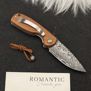 Damascus thép mini bỏ túi dao tùy chỉnh logo gỗ đàn hương xử lý gấp EDC cắm trại trái cây dao sắc nét tự vệ dao - Product Image 5