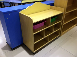 Meubles de maternelle en vente chaude, bibliothèque pour enfants, armoire pour garderie, <span class=keywords><strong>rangement</strong></span> de livres pour l'école, collection de jouets <span class=keywords><strong>avec</strong></span> plateau en <span class=keywords><strong>plastique</strong></span> - Product Image 2