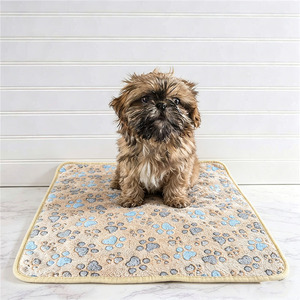 <span class=keywords><strong>Serviette</strong></span> absorbante en microfibre pour animaux de compagnie avec logo brodé en forme de patte pour le bain et le nettoyage des chats et des chiens - Product Image 2