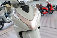 Scooters électriques haut de gamme CKD SKD 12 pouces 1100/1300W Vitesse 60 km/h Homologués pour la route Moto électrique adulte Cyclomoteur à vendre