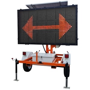 <b>Solar</b> Traffic Information Board Trailer LED Display Screen IP65 <b>Ground</b> Mount Q235 Steel Frame Non Reflective Steady On <b>Light</b> - Product Image 2