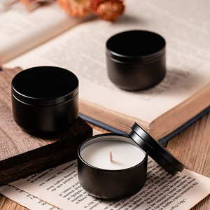 Vela de Cera de Soja Hecha a Mano en Lata Negra Mate de 40g, Paquete de Viaje, Sin Humo, Aromaterapia, para Diwali, Día del Padre, Uso Personalizado con Etiqueta Privada - Product Image 1