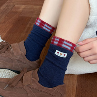Chaussettes mi-mollet en polaire chaudes pour femmes, printemps, automne et hiver, en rouge et bleu, chaussettes en polaire rayées à petit ours
